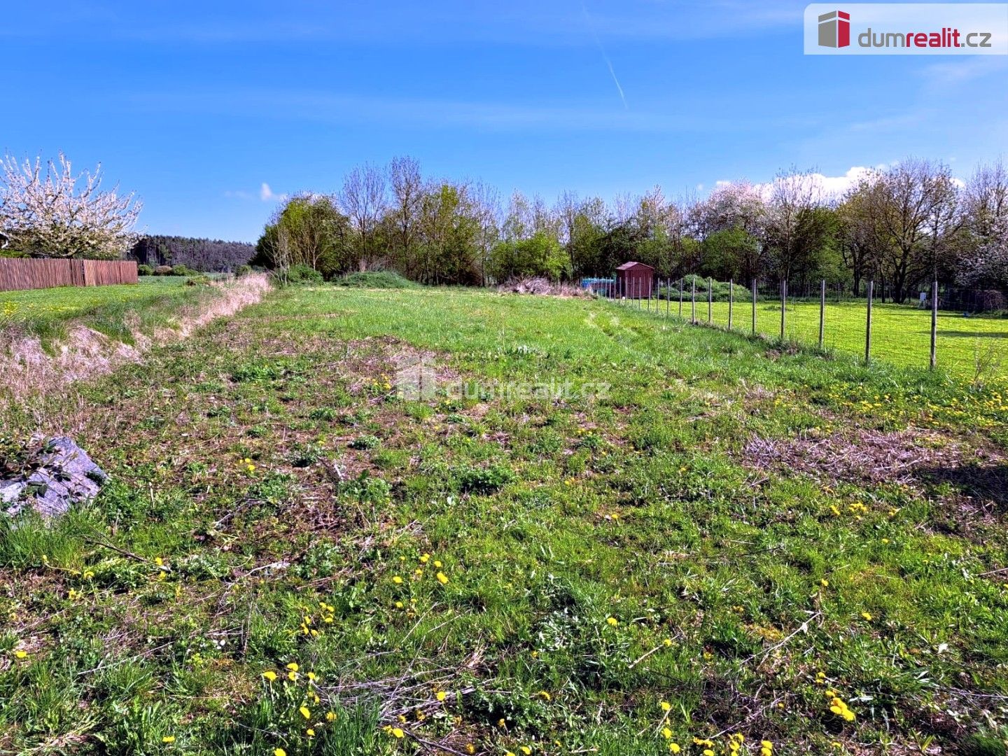 Prodej pozemku 1247 m² - foto 1