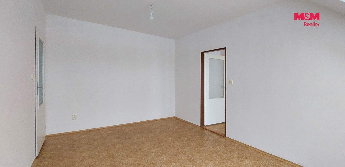 Pronájem bytu 2+1 42 m² - foto 3