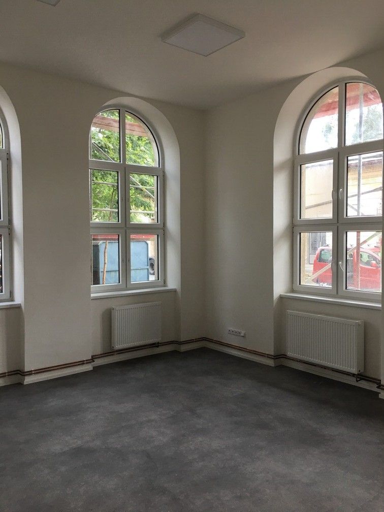 Pronájem komerčního prostoru 390 m² - foto 3