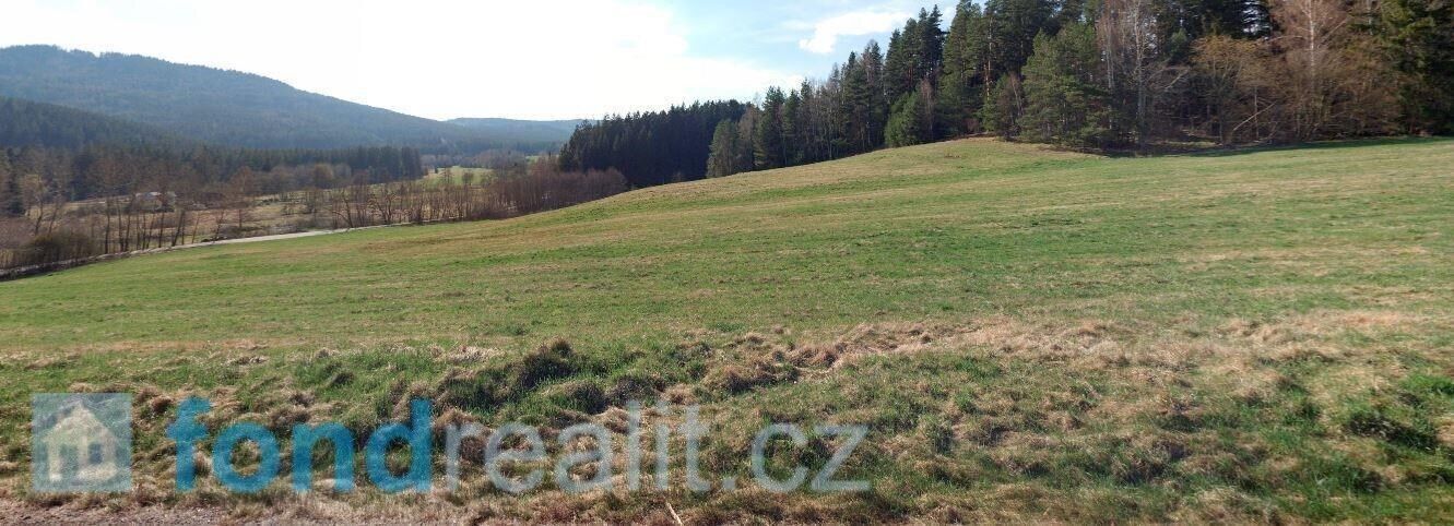 Prodej nemovitosti 1021 m² - foto 1
