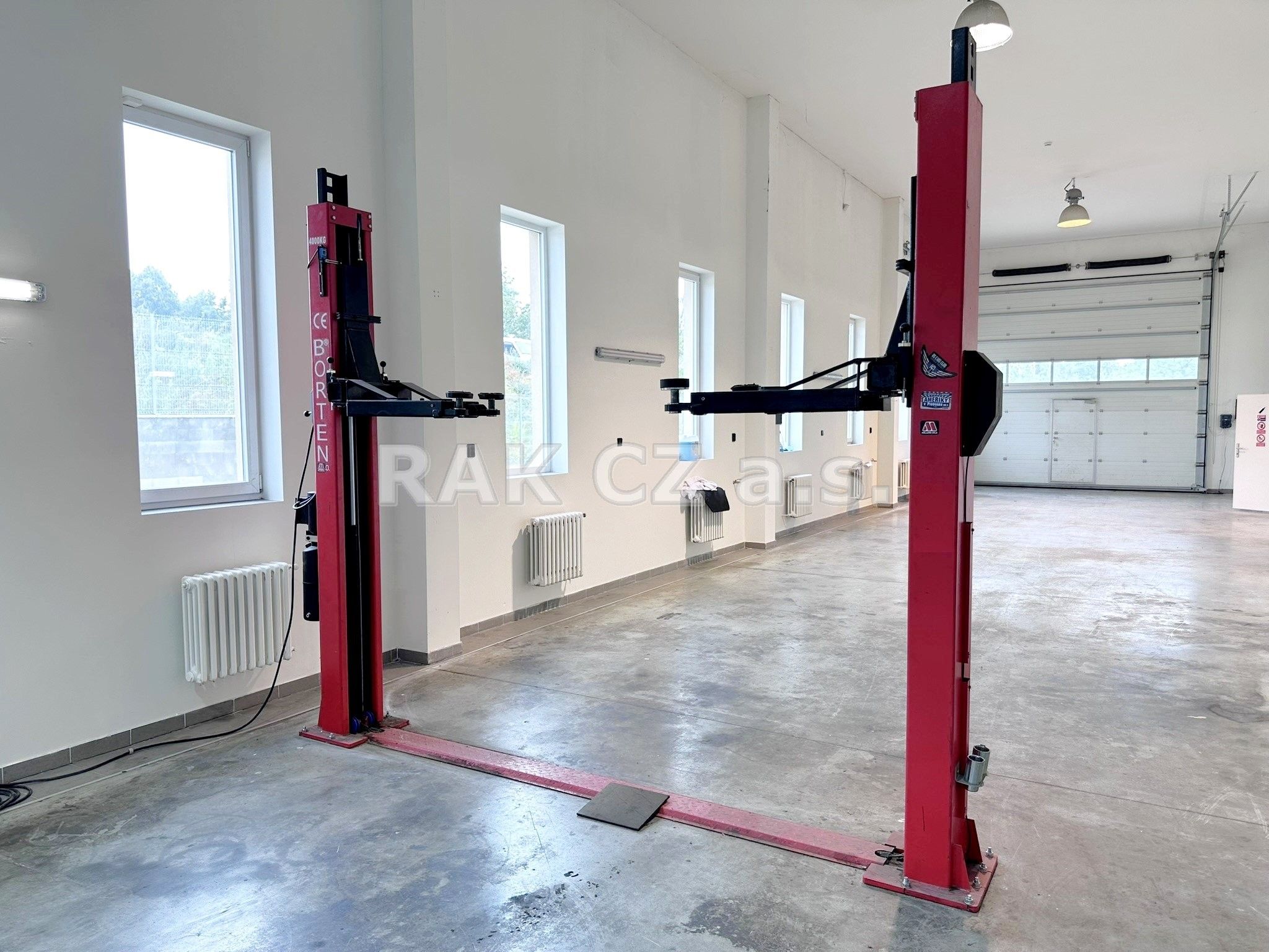 Pronájem komerčního prostoru 600 m² - foto 3