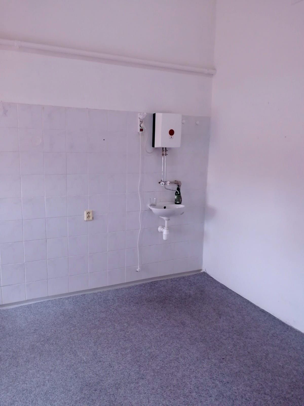 Pronájem komerčního prostoru 22 m² - foto 4