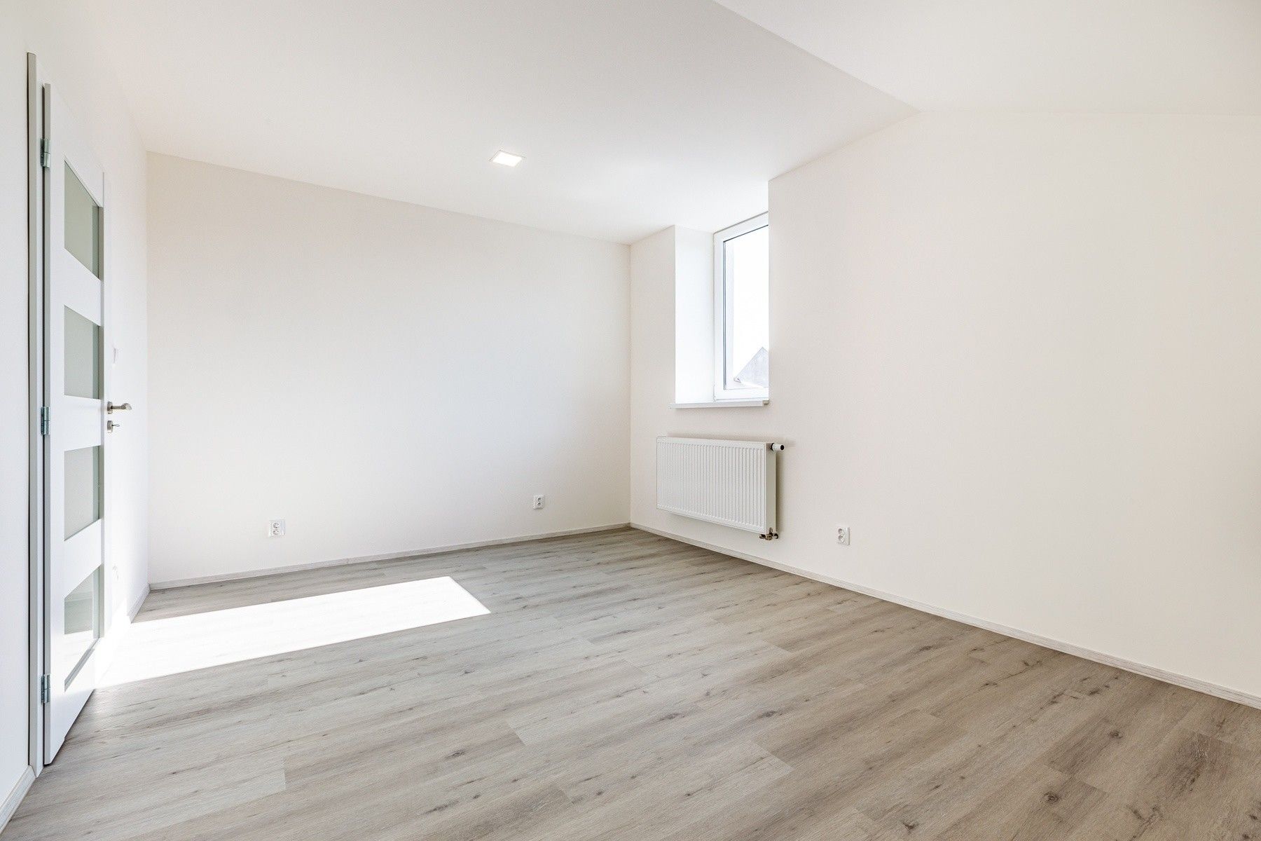Pronájem bytu 2+kk 63 m² - foto 14