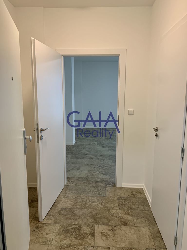 Pronájem bytu 1+kk 40 m² - foto 6