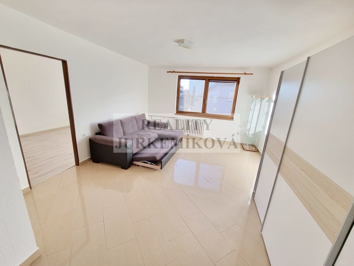 Pronájem bytu 3+kk 71 m² - foto 5