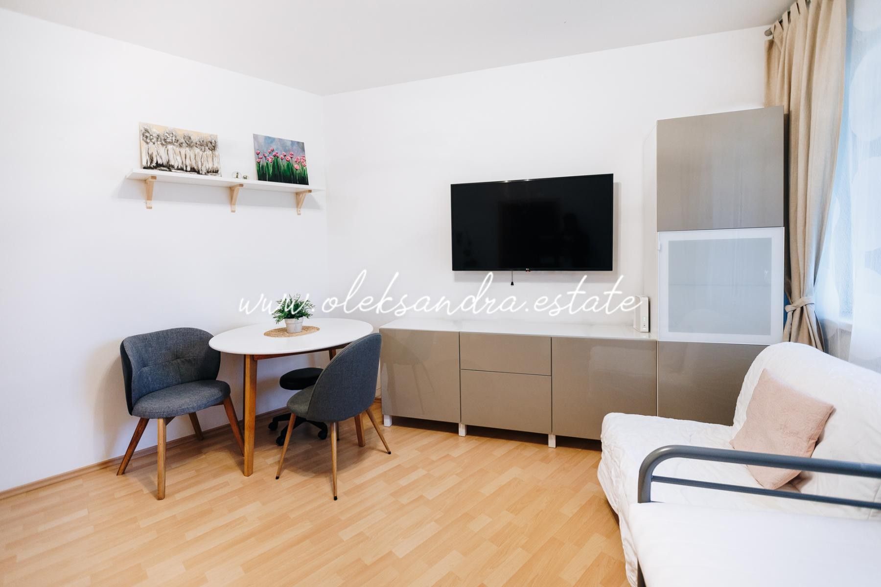 Pronájem bytu 2+kk 38 m² - foto 8