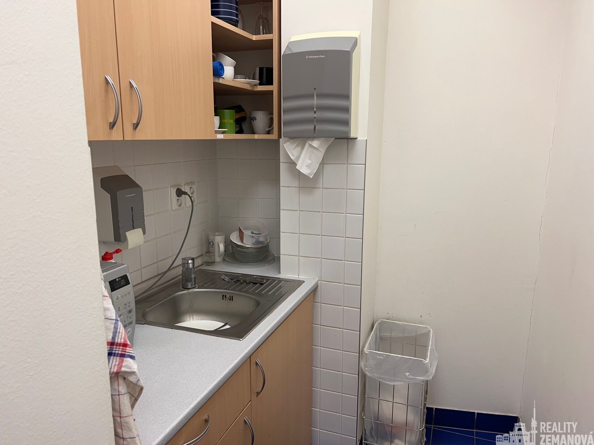 Pronájem komerčního prostoru 34 m² - foto 5