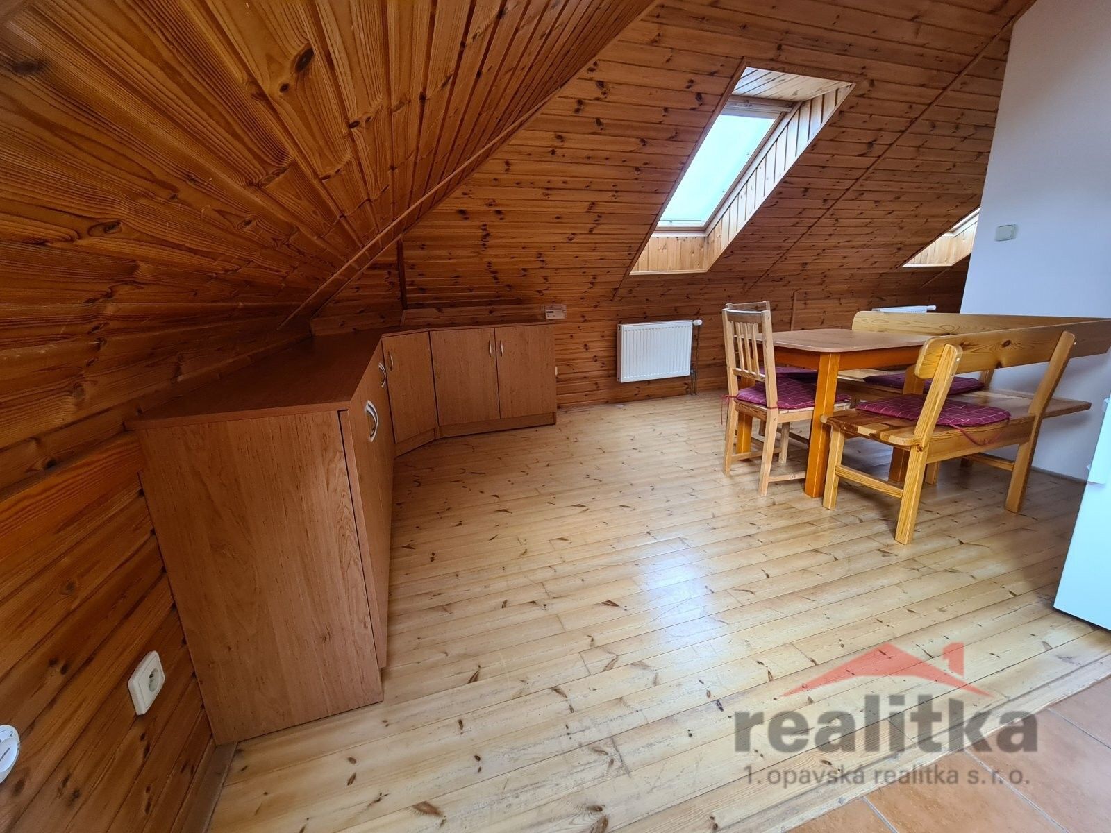 Pronájem bytu 2+kk 75 m² - foto 9