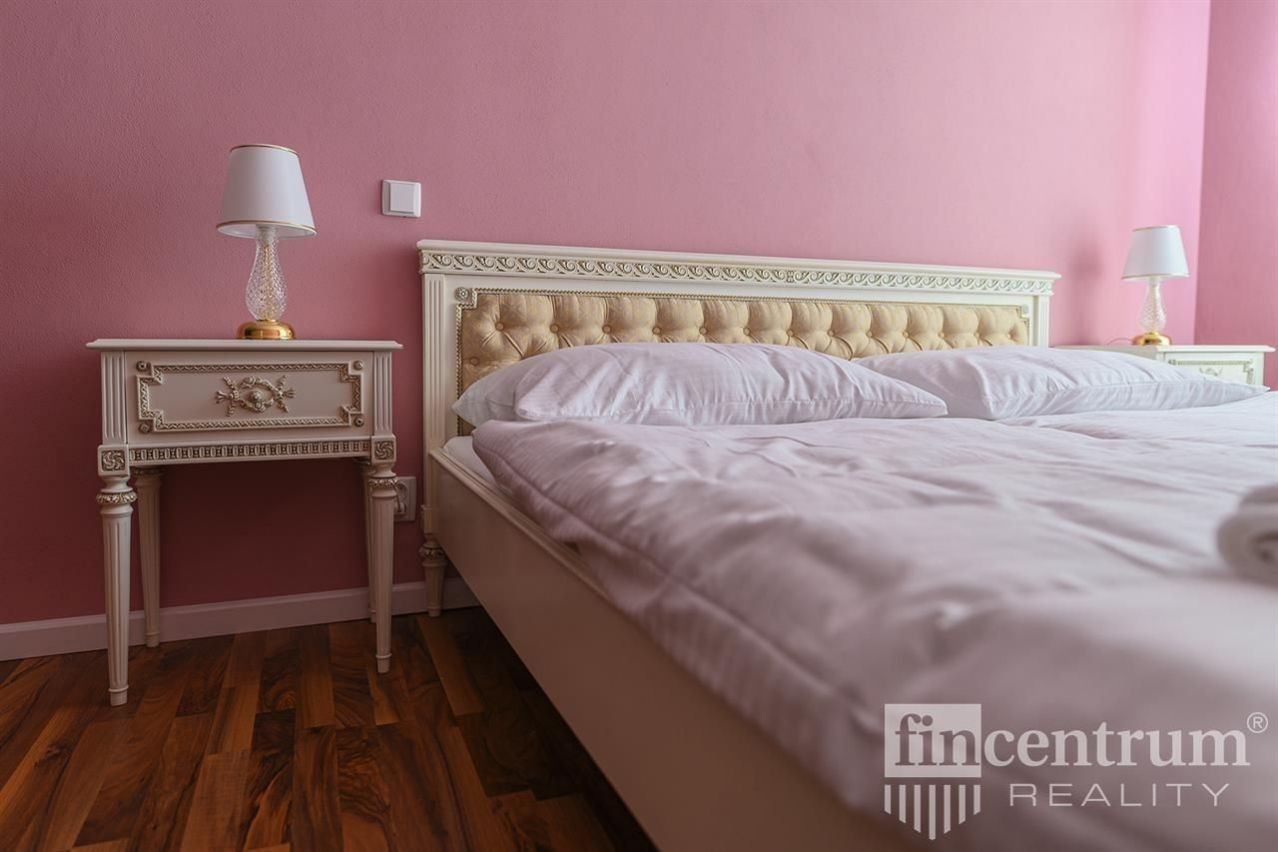 Prodej nemovitosti 800 m² - foto 6