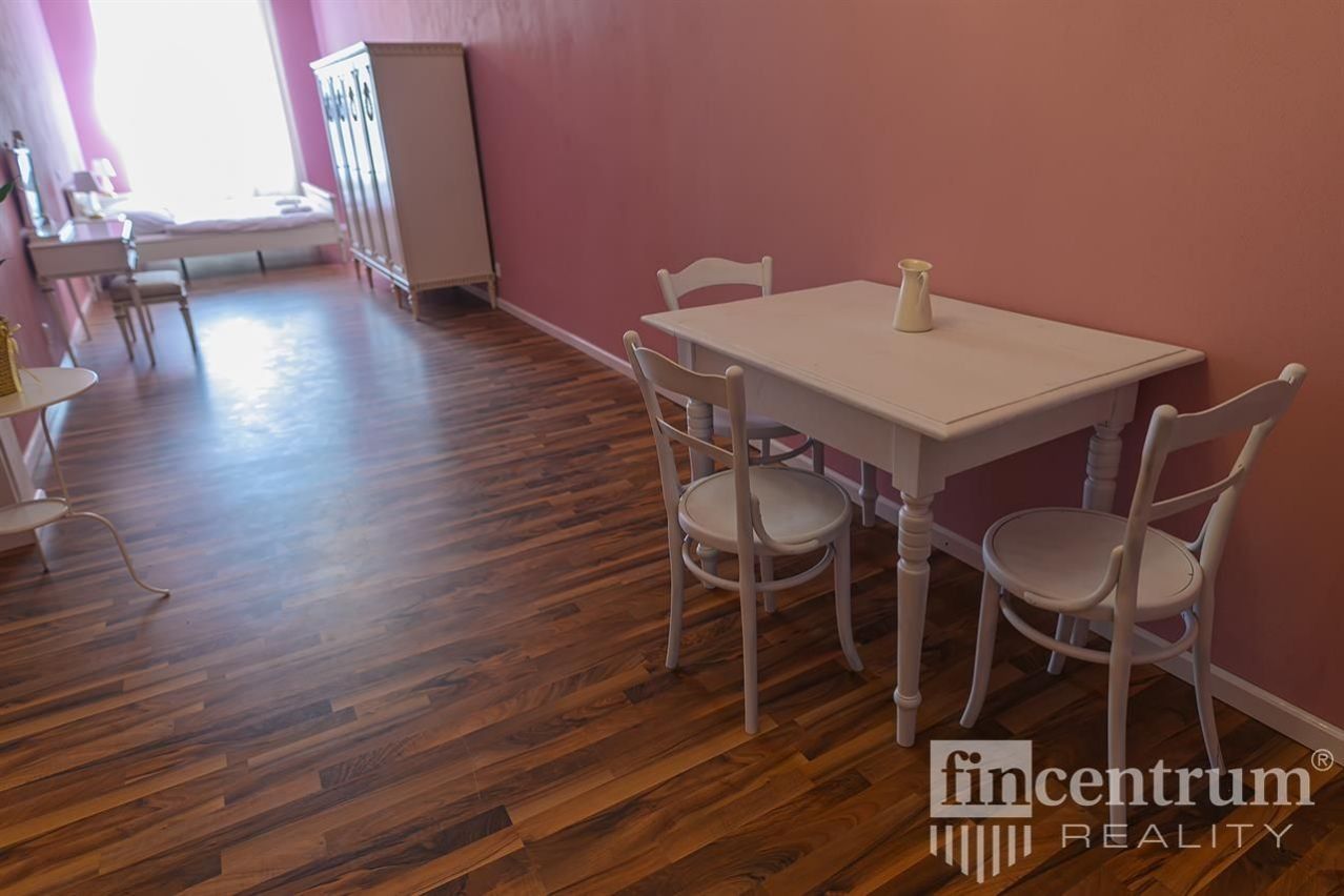 Prodej nemovitosti 800 m² - foto 10
