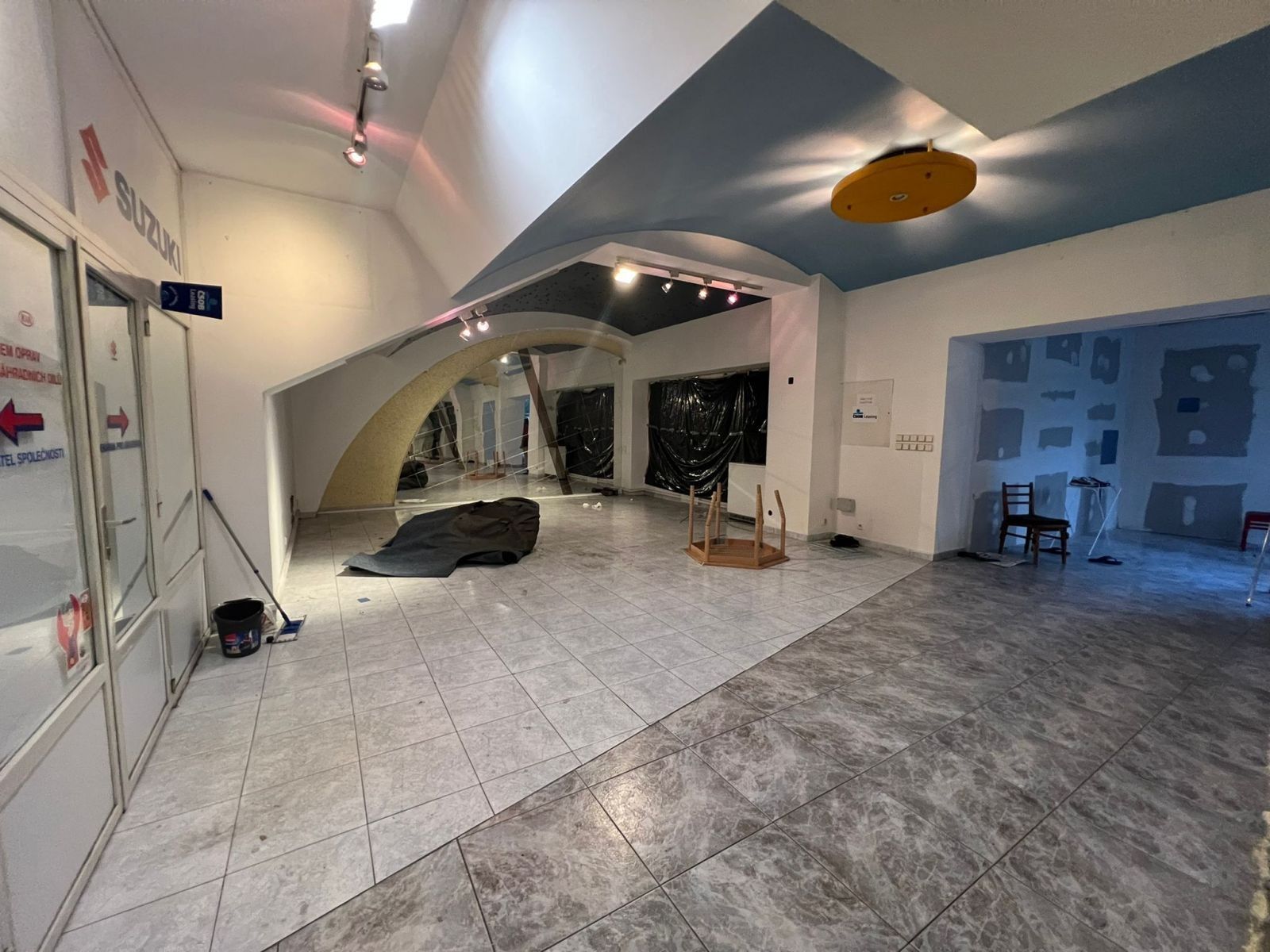 Prodej nemovitosti 700 m² - foto 7