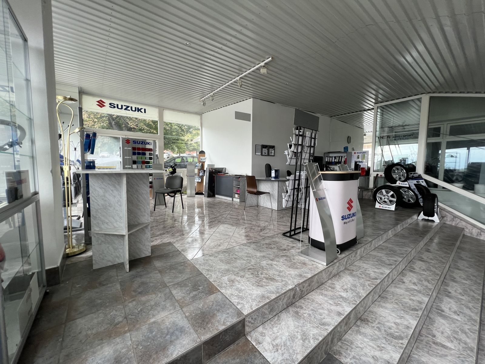 Prodej nemovitosti 700 m² - foto 3