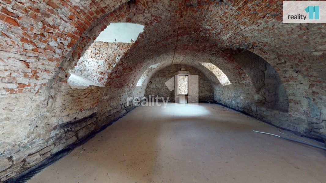 Prodej komerčního prostoru 1544 m² - foto 23