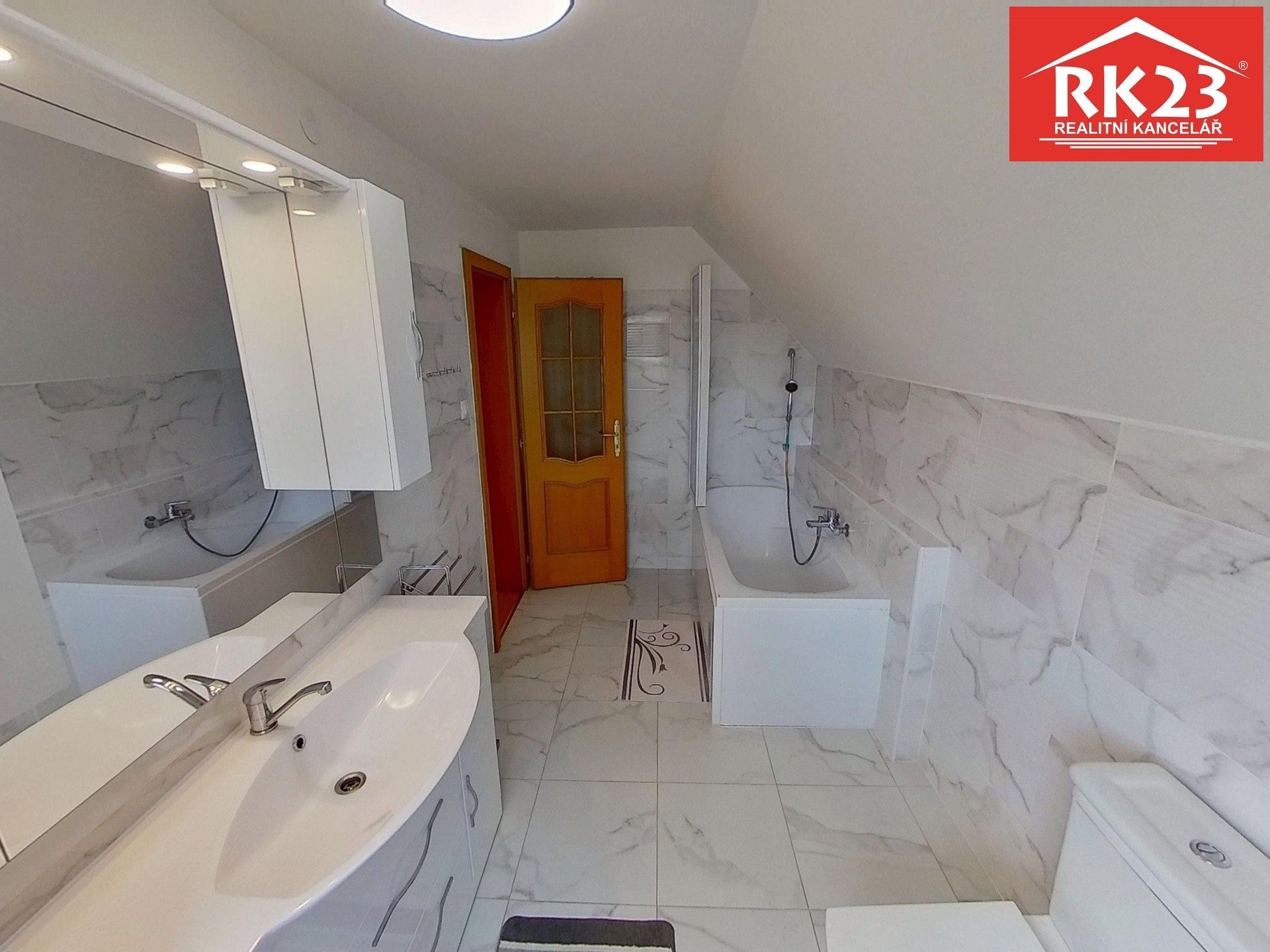 Prodej nemovitosti 112 m² - foto 12