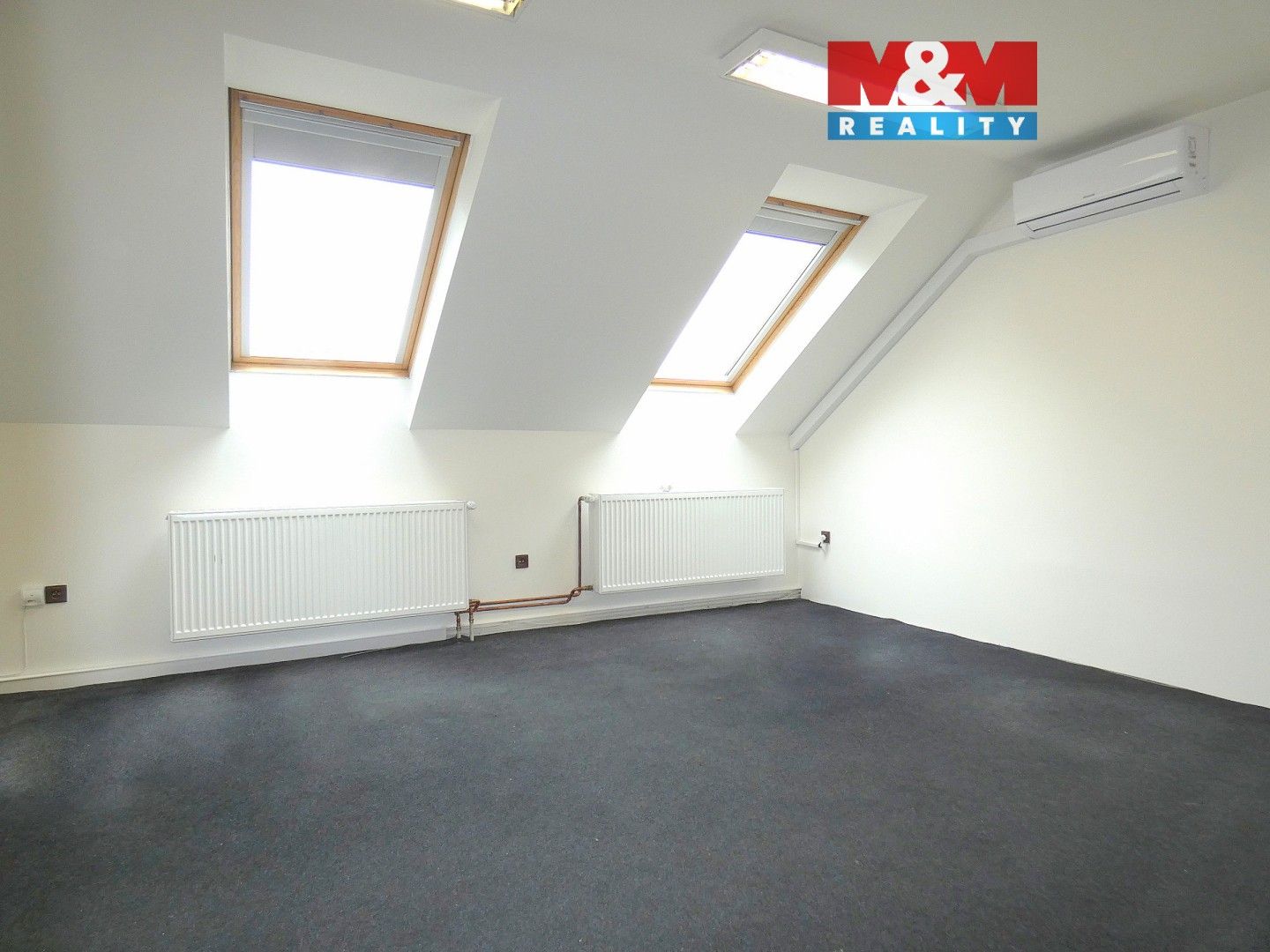 Pronájem komerčního prostoru 20 m² - foto 1