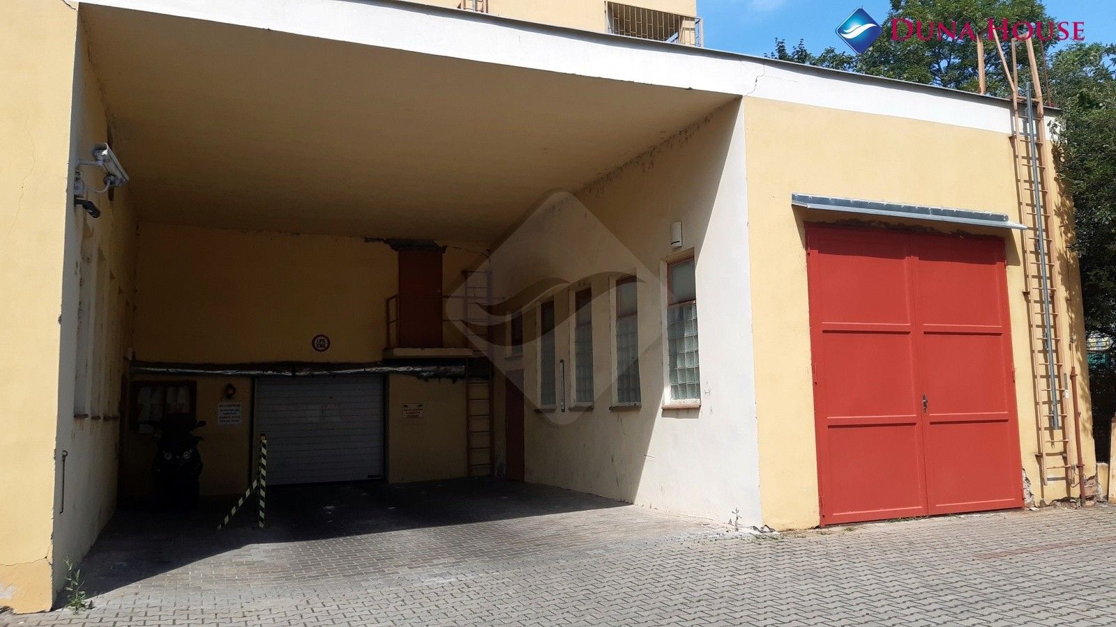 Prodej nemovitosti 14 m² - foto 2