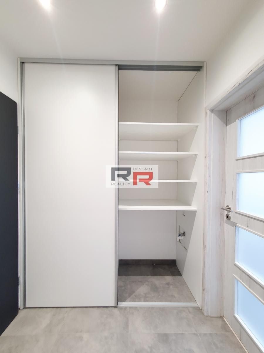 Pronájem bytu 2+1 53 m² - foto 10