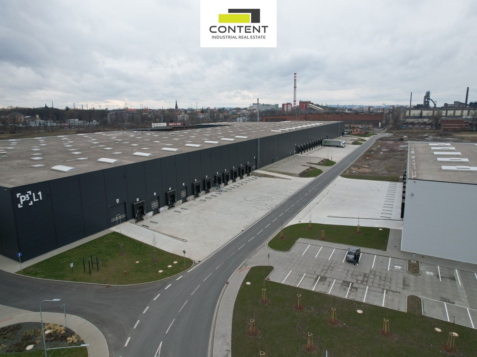 Pronájem komerčního prostoru 15000 m² - foto 2