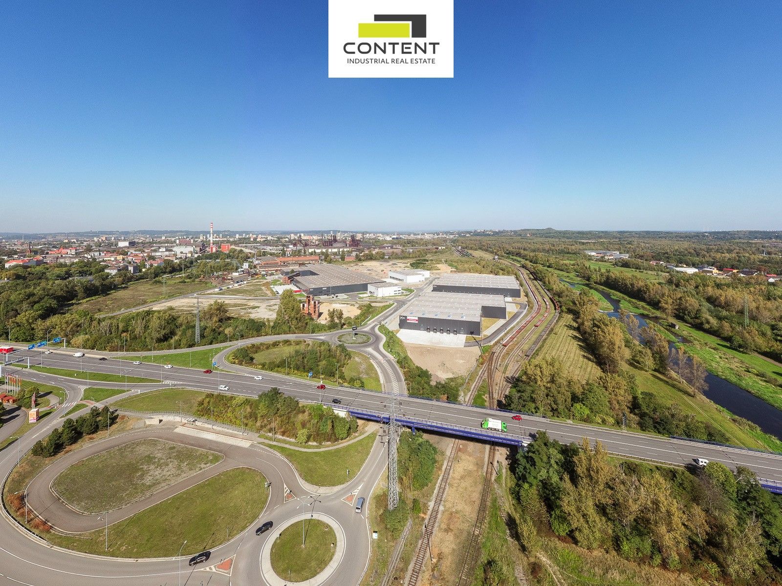 Pronájem komerčního prostoru 15000 m² - foto 20