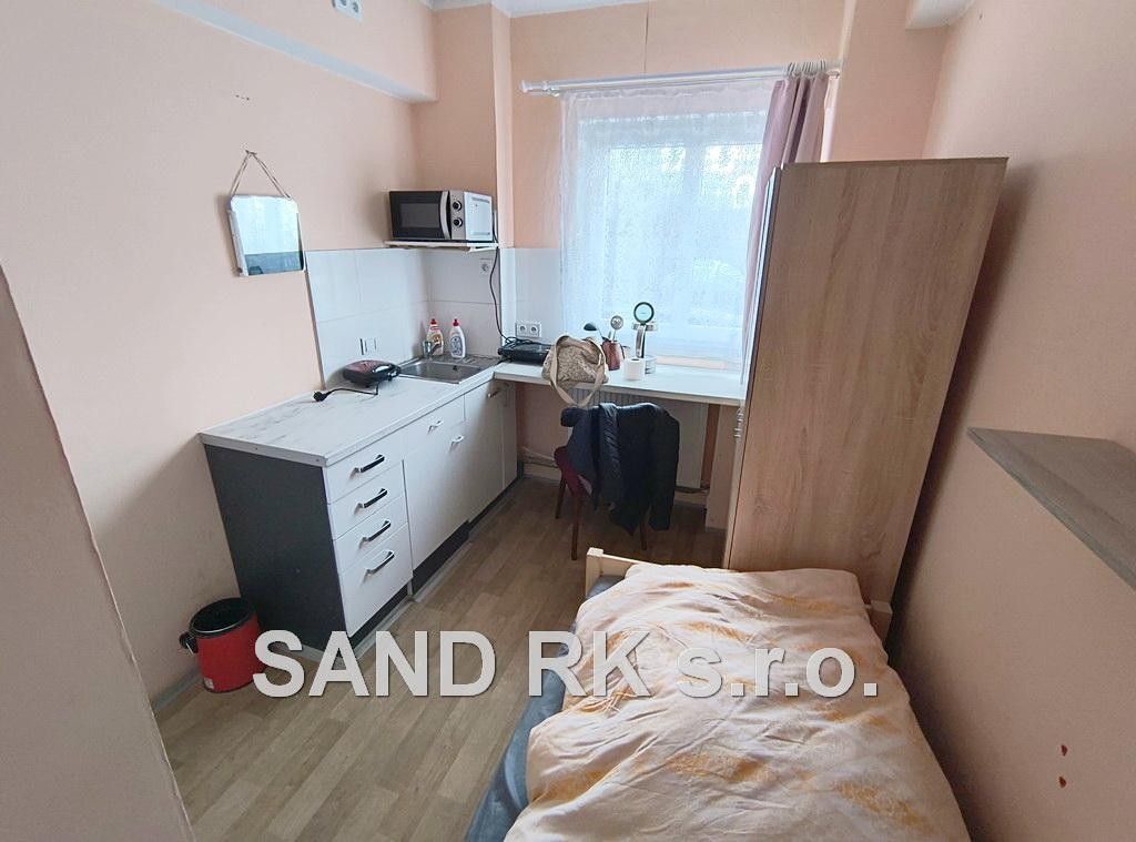 Pronájem bytu 153 m² - foto 3