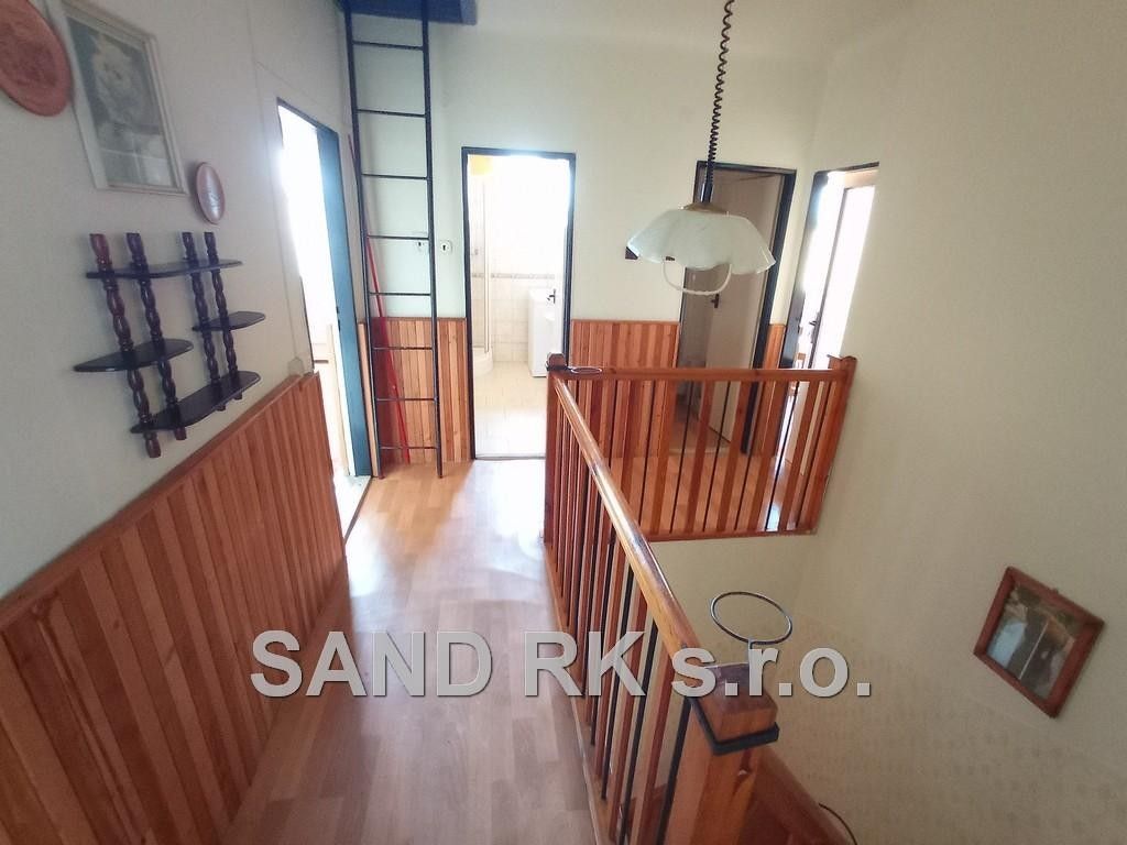 Pronájem bytu 153 m² - foto 13