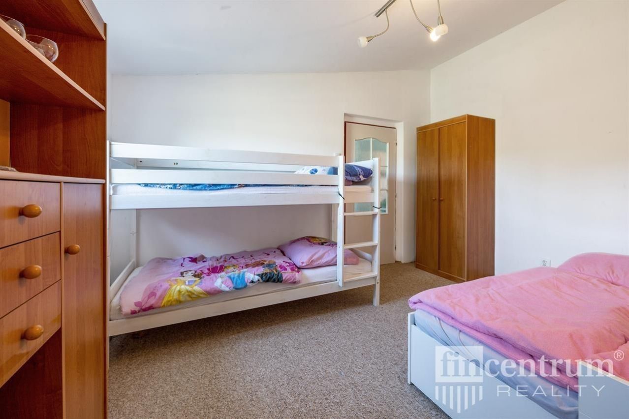 Prodej nemovitosti 1698 m² - foto 10