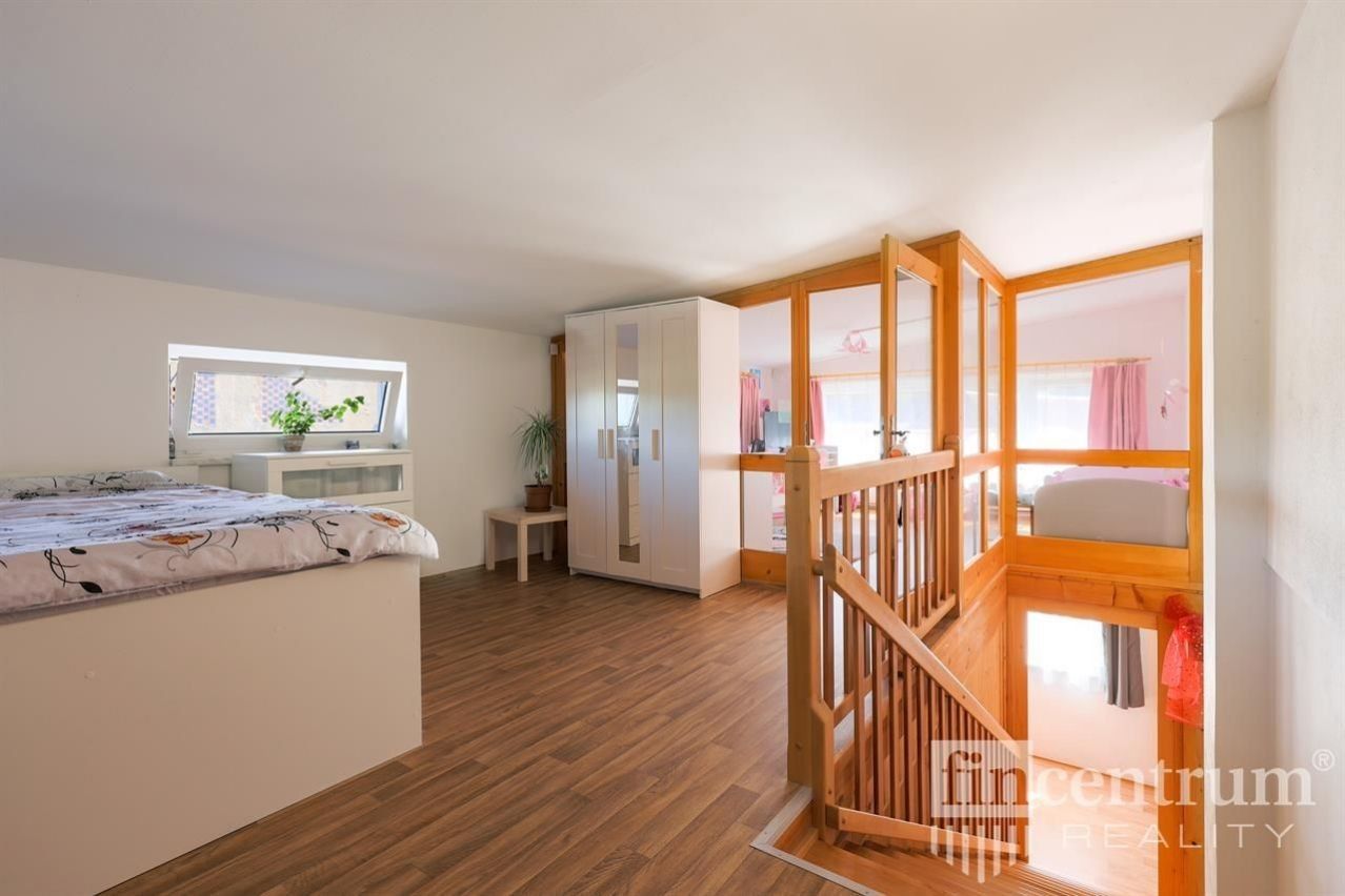 Prodej nemovitosti 1698 m² - foto 15