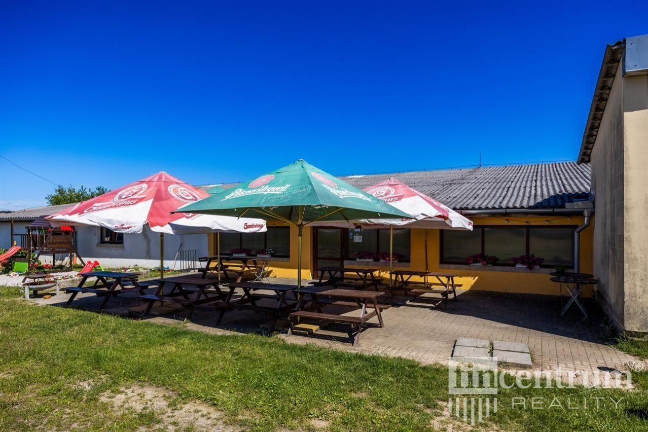 Prodej nemovitosti 1698 m² - foto 18