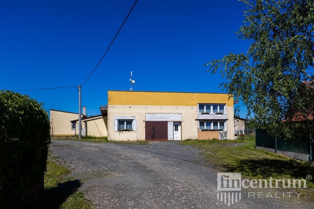 Prodej nemovitosti 1698 m² - foto 17