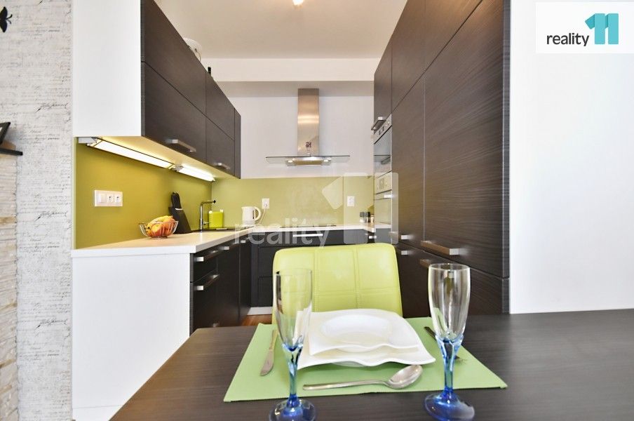 Pronájem bytu 3+kk 86 m² - foto 5