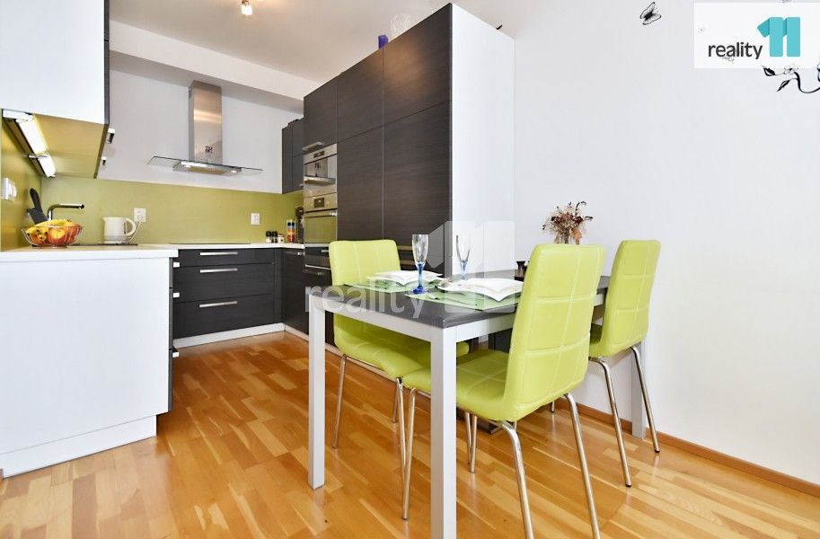 Pronájem bytu 3+kk 86 m² - foto 9