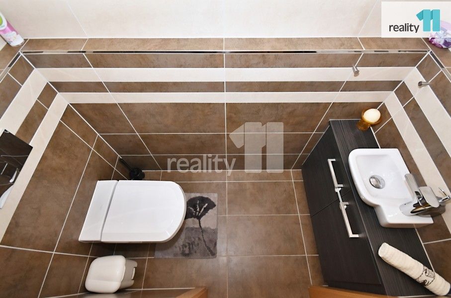 Pronájem bytu 3+kk 86 m² - foto 12