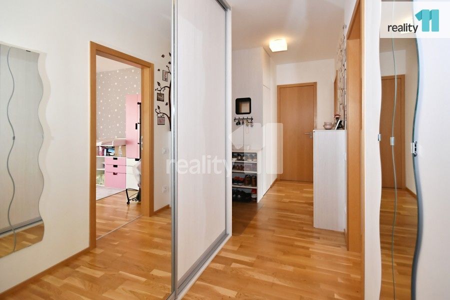 Pronájem bytu 3+kk 86 m² - foto 13