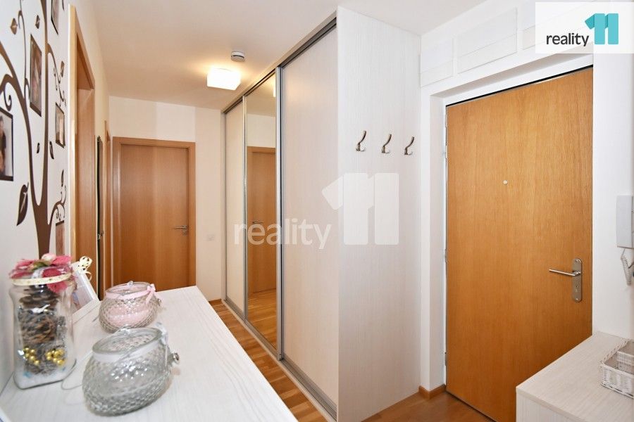 Pronájem bytu 3+kk 86 m² - foto 14