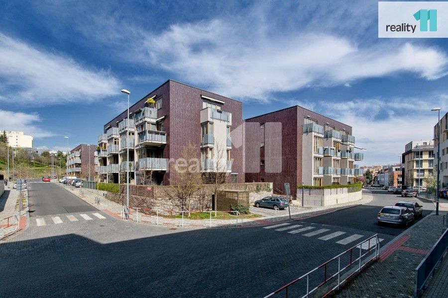 Pronájem bytu 3+kk 86 m² - foto 22