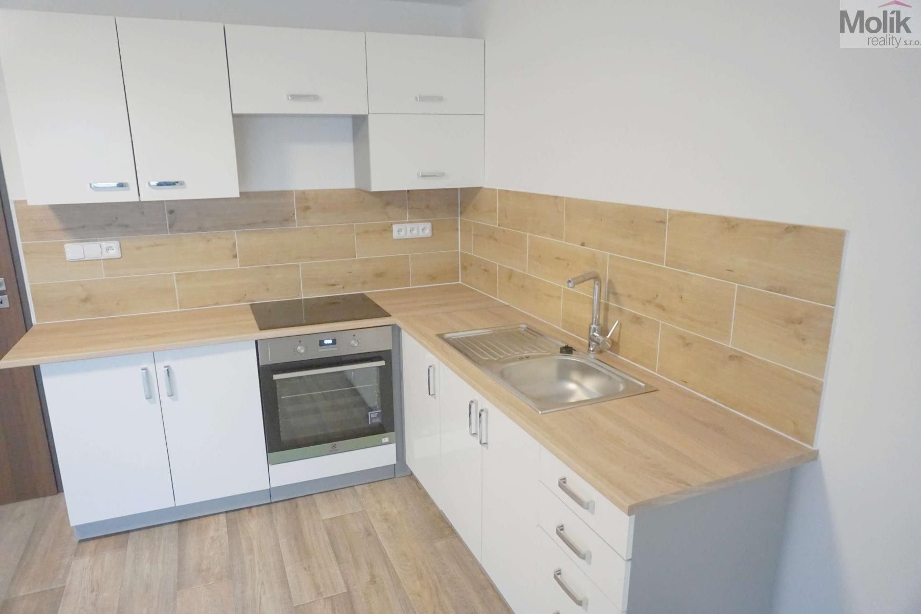 Pronájem bytu 3+kk 64 m² - foto 6