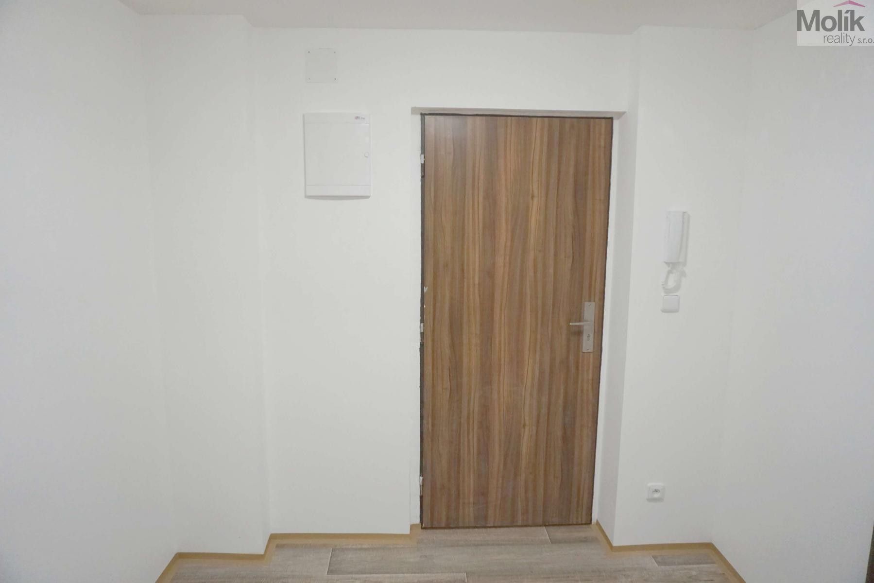 Pronájem bytu 3+kk 64 m² - foto 11