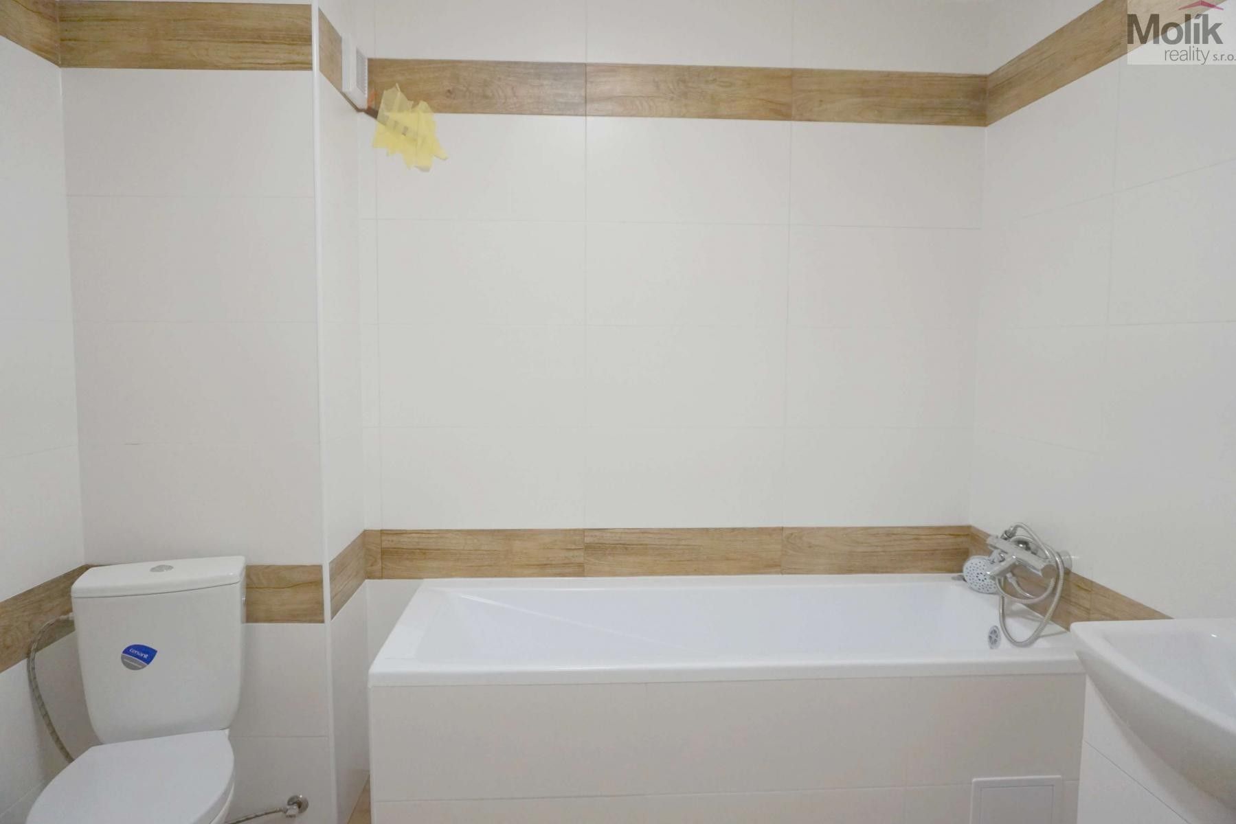 Pronájem bytu 3+kk 64 m² - foto 16