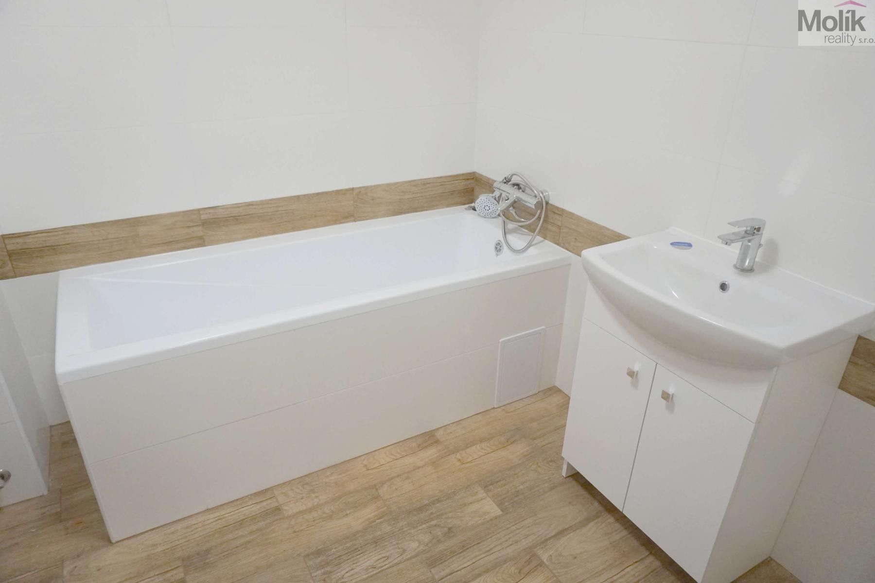Pronájem bytu 3+kk 64 m² - foto 20
