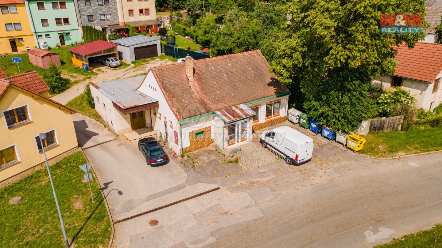 Prodej komerčního prostoru 263 m² - foto 1