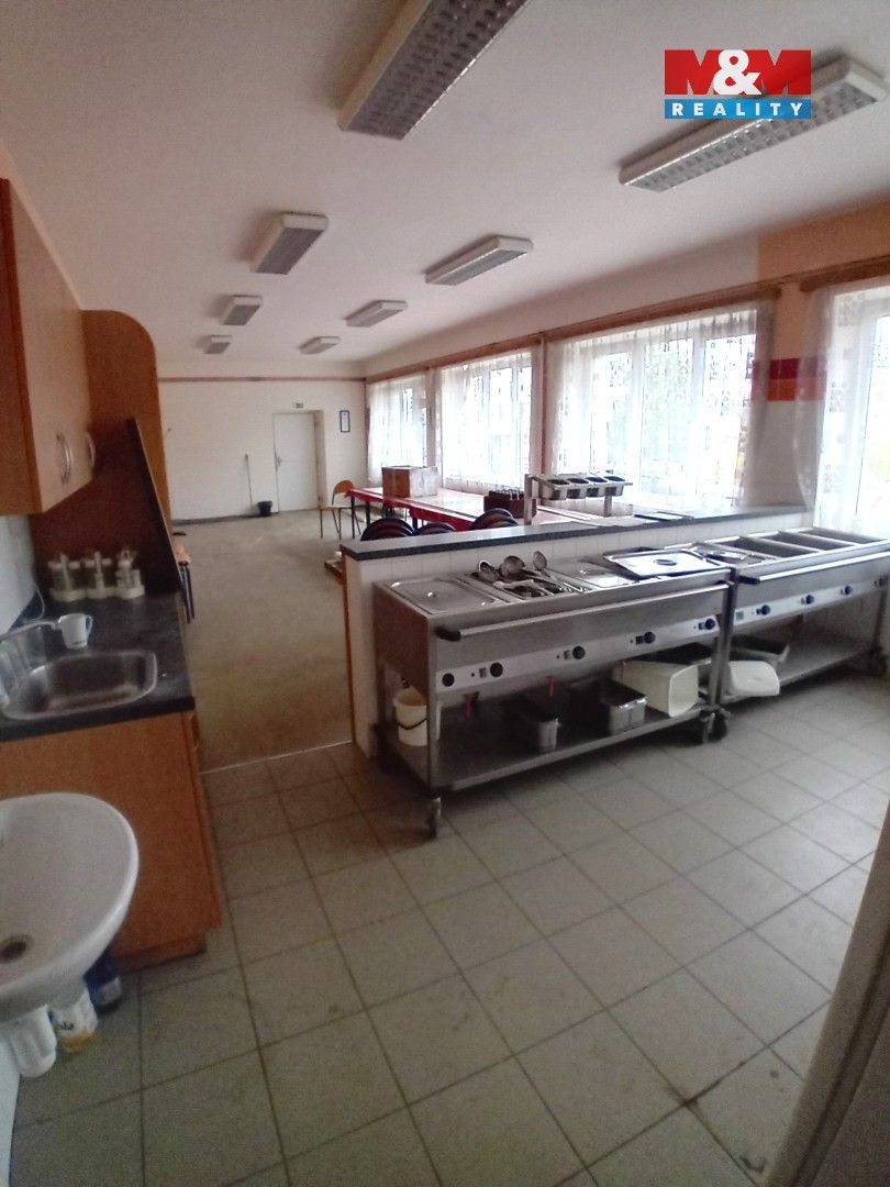 Pronájem komerčního prostoru 108 m² - foto 8