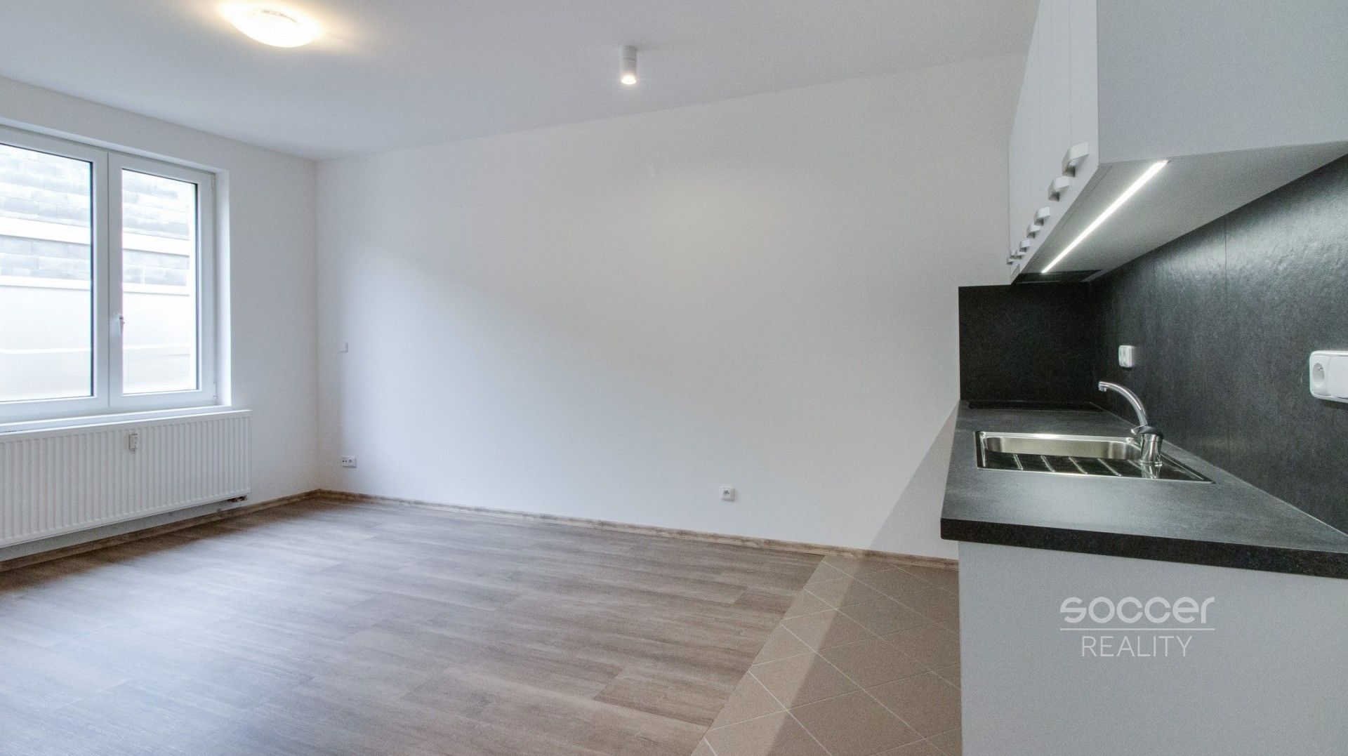 Pronájem bytu 2+kk 40 m² - foto 4