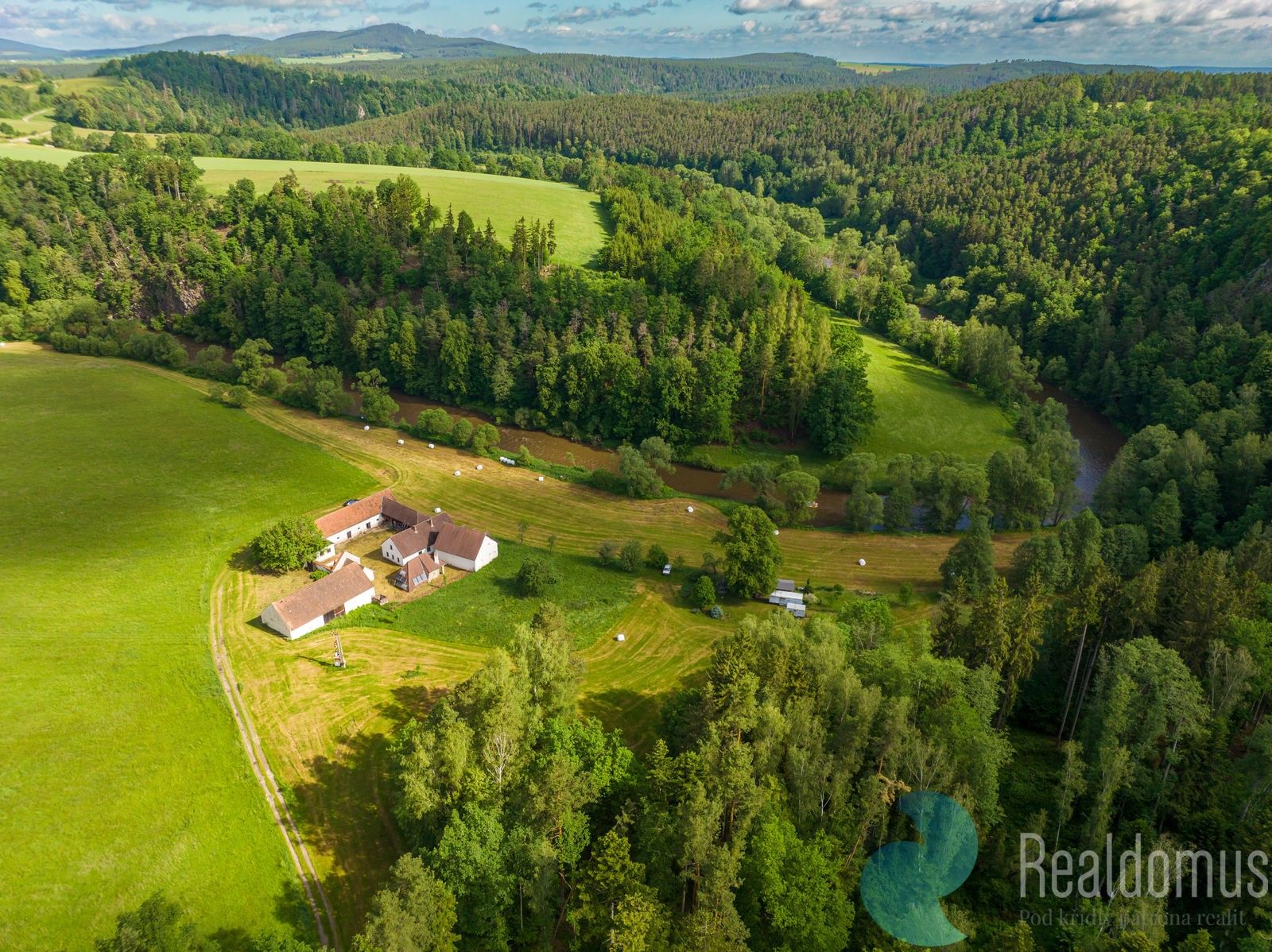 Prodej domu 1300 m² - foto 3