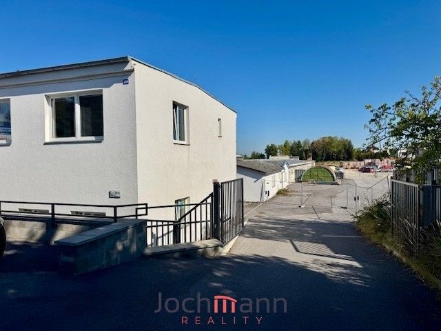 Pronájem komerčního prostoru 130 m² - foto 7