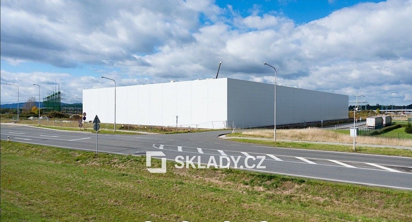 Pronájem komerčního prostoru 10000 m² - foto 3