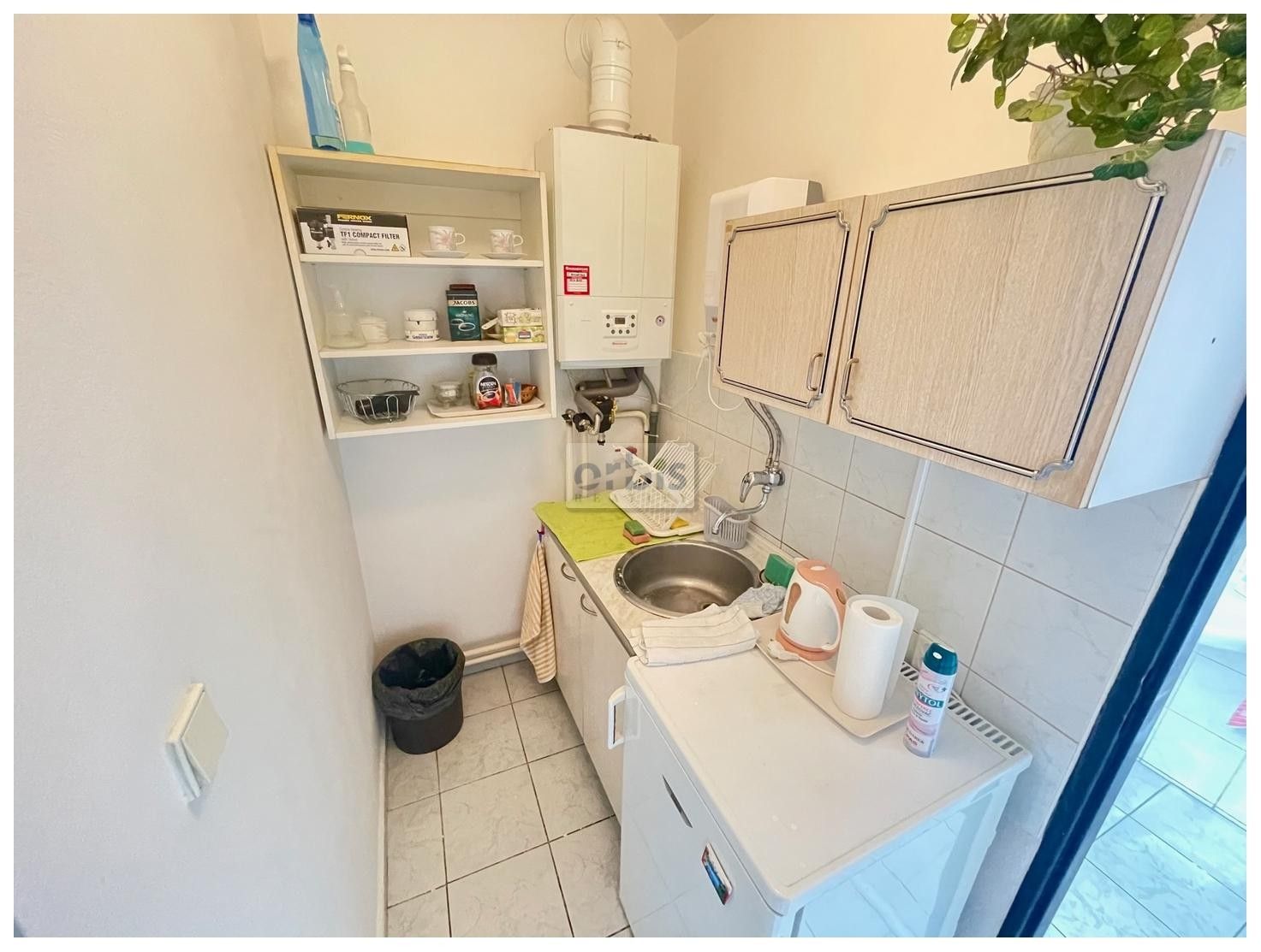 Pronájem komerčního prostoru 91 m² - foto 8