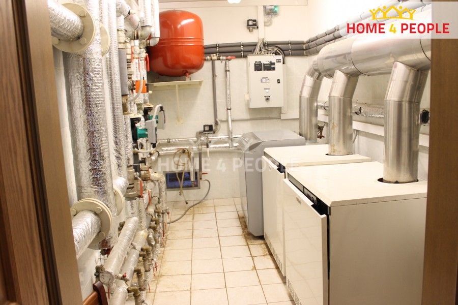 Prodej komerčního prostoru 1165 m² - foto 11