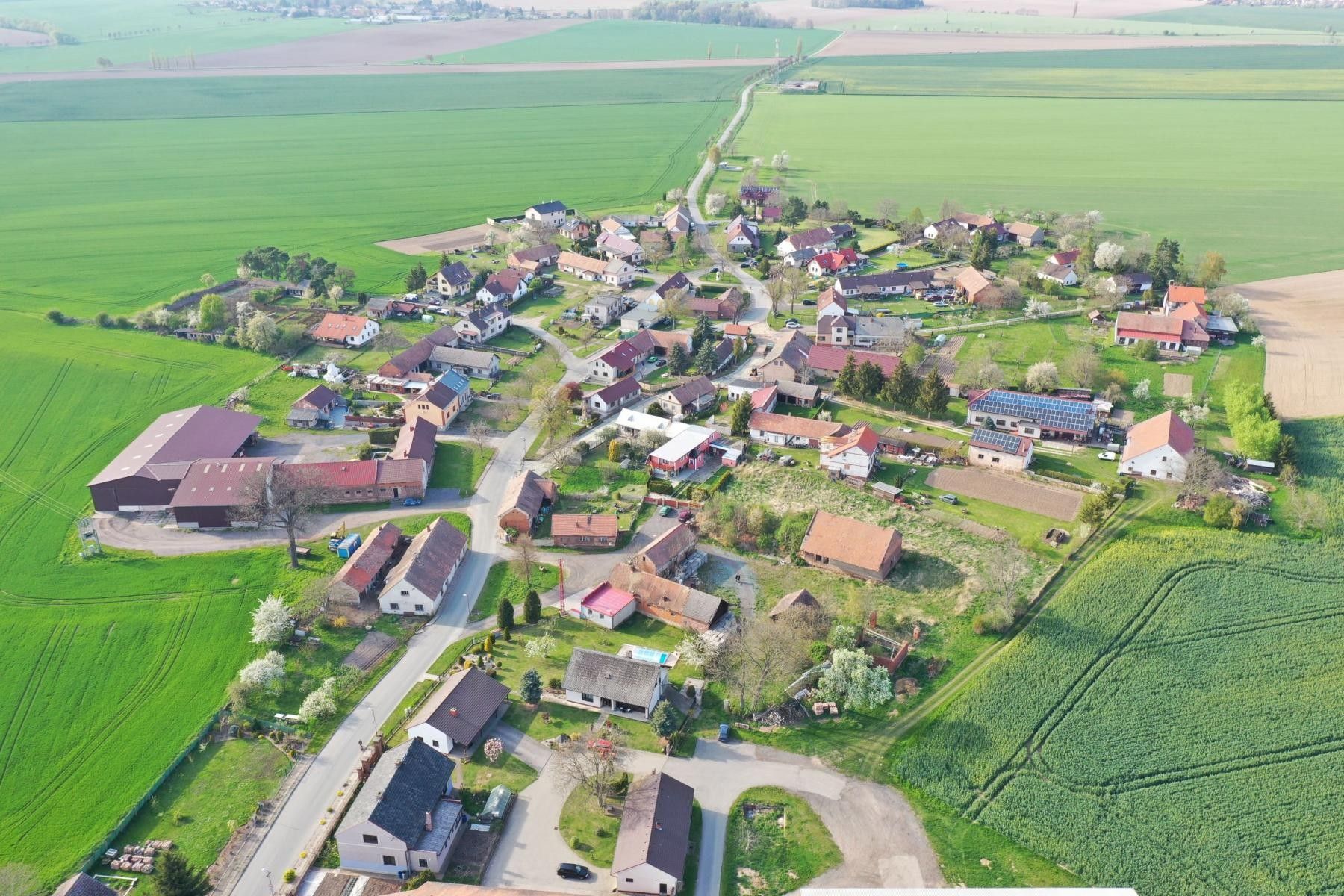 Prodej pozemku 4547 m² - foto 3