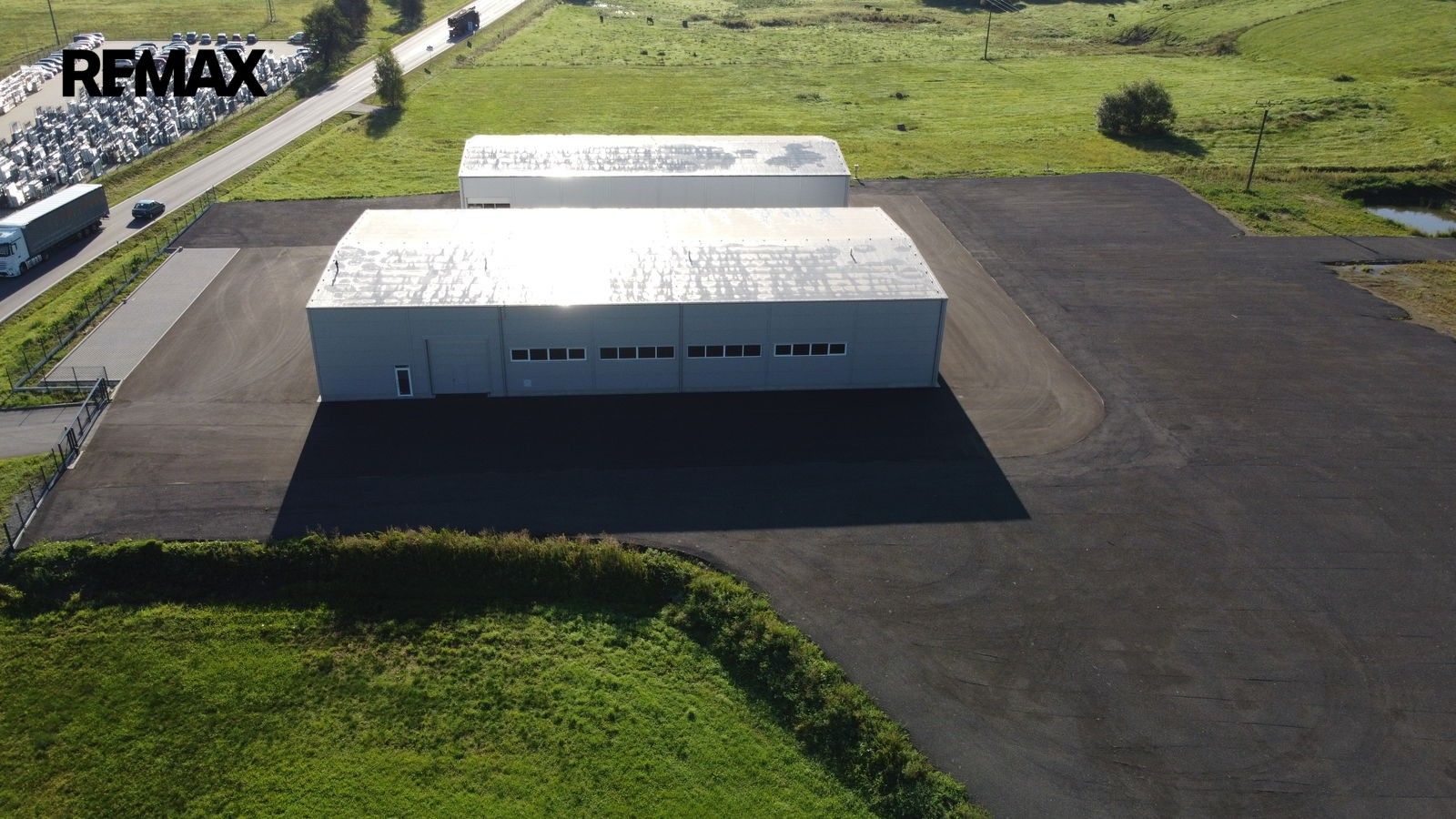 Pronájem komerčního prostoru 1500 m² - foto 16