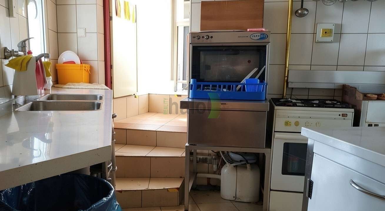 Pronájem nemovitosti 165 m² - foto 22